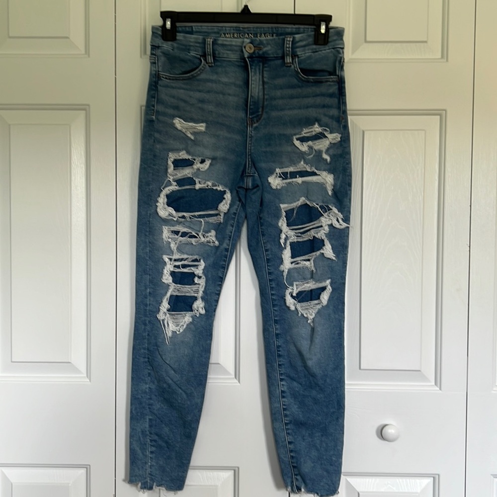American Eagle Woman’s Curvy Hi-Rise Jeggings